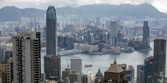 中国香港股市的历史性低迷，引发在港券商倒闭潮