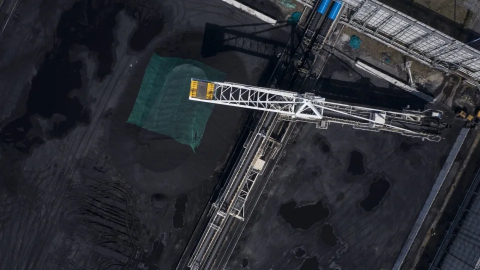 低迷的复苏！中国疲软的工业活动正在打击煤炭价格