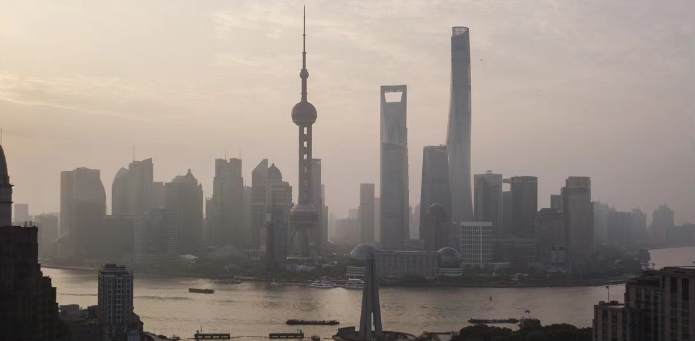 上海北京住宅销售激增，三线城市成交仍然低迷