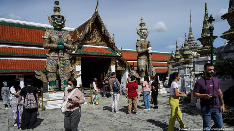 中泰将互免签证 中国人的泰国旅游热会再来？