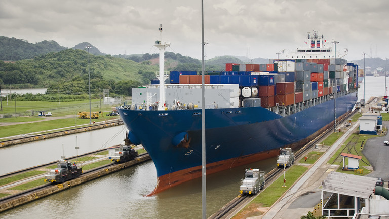 巴拿马运河的干旱，正在严重影响航运贸易和粮食价格